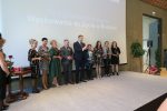 dr hab. Przemysław Czarnek, Minister Edukacji i Nauki, prof. KUL z nauczycielami odznaczonymi Medalem KEN